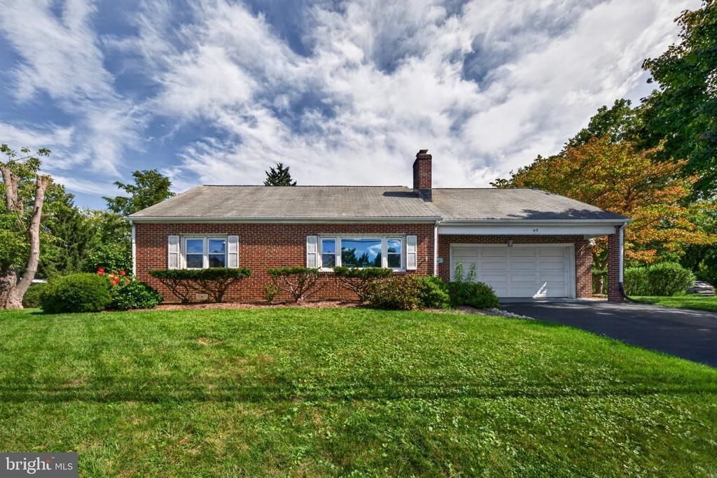 619 PARKWAY ROAD, ALLENTOWN, PA 18104