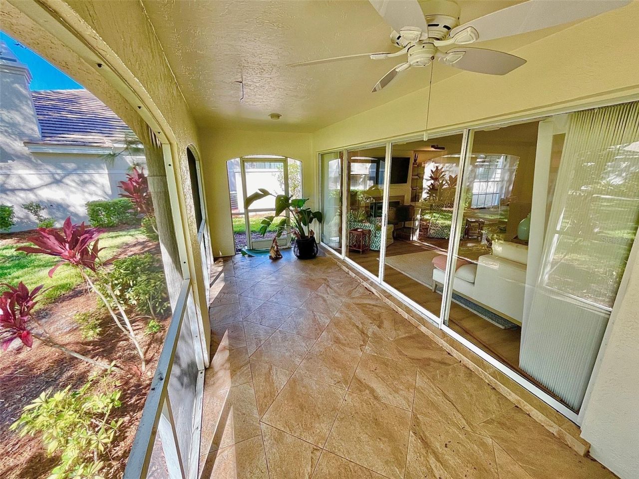4005 Oakley Greene , Unit 19, Sarasota, FL 34235 Photo