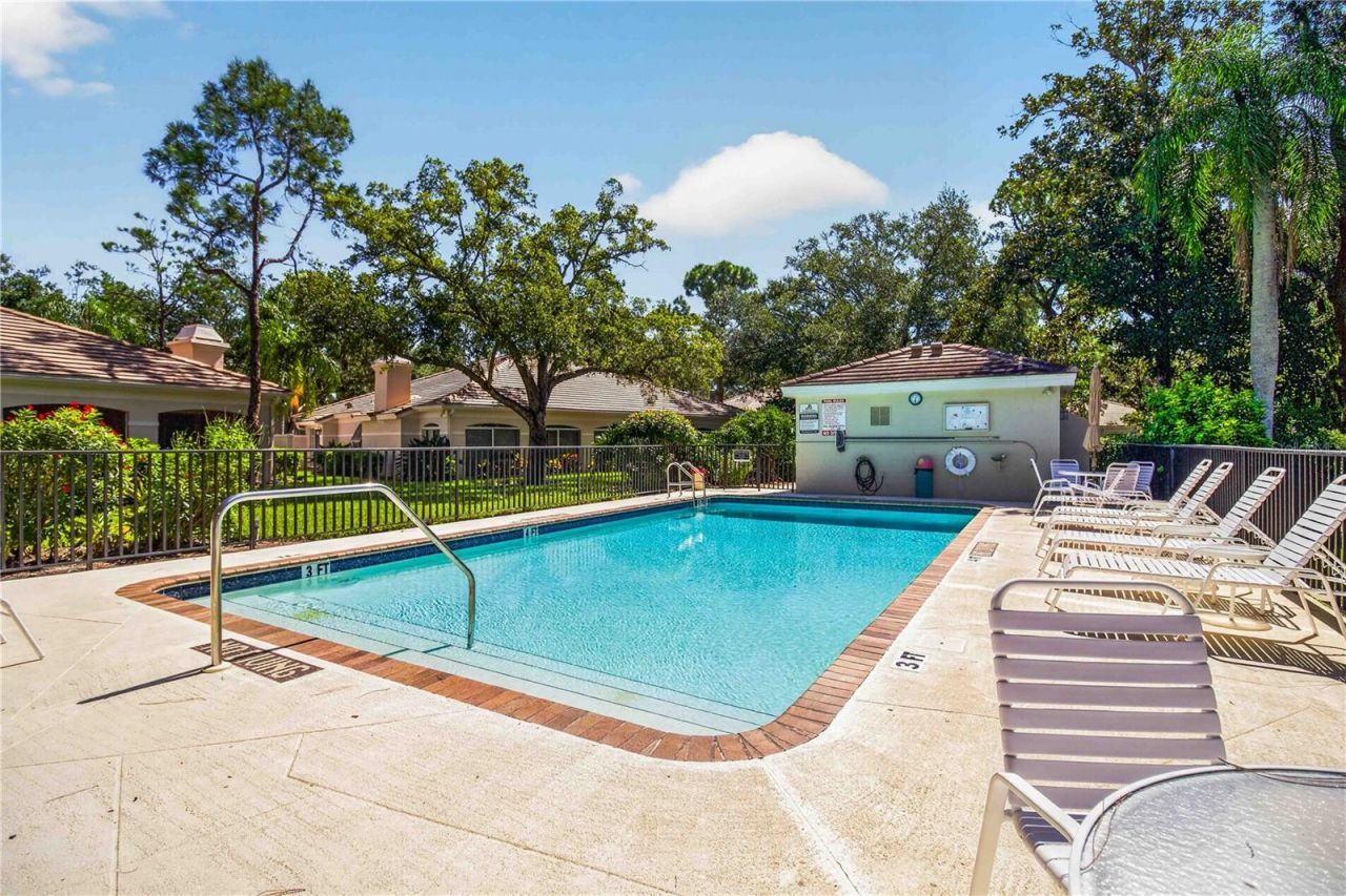 4005 Oakley Greene , Unit 19, Sarasota, FL 34235 Photo