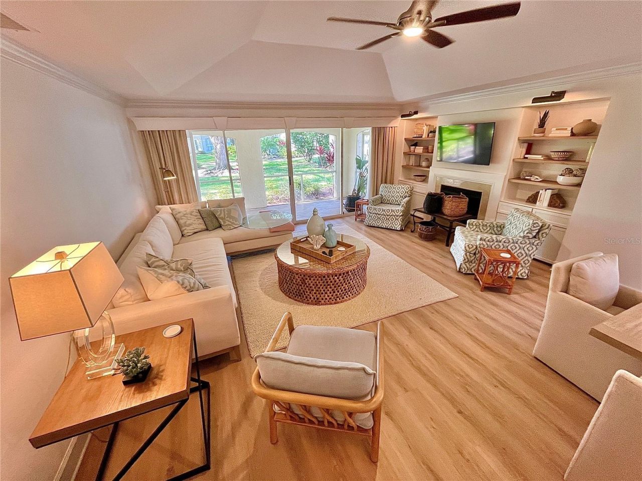 4005 Oakley Greene , Unit 19, Sarasota, FL 34235 Photo