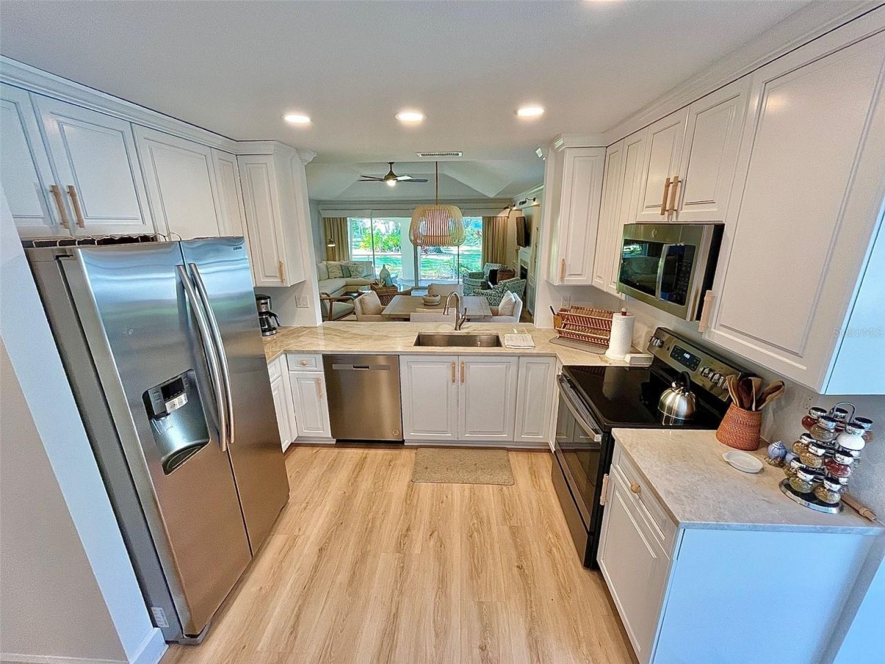 4005 Oakley Greene , Unit 19, Sarasota, FL 34235 Photo