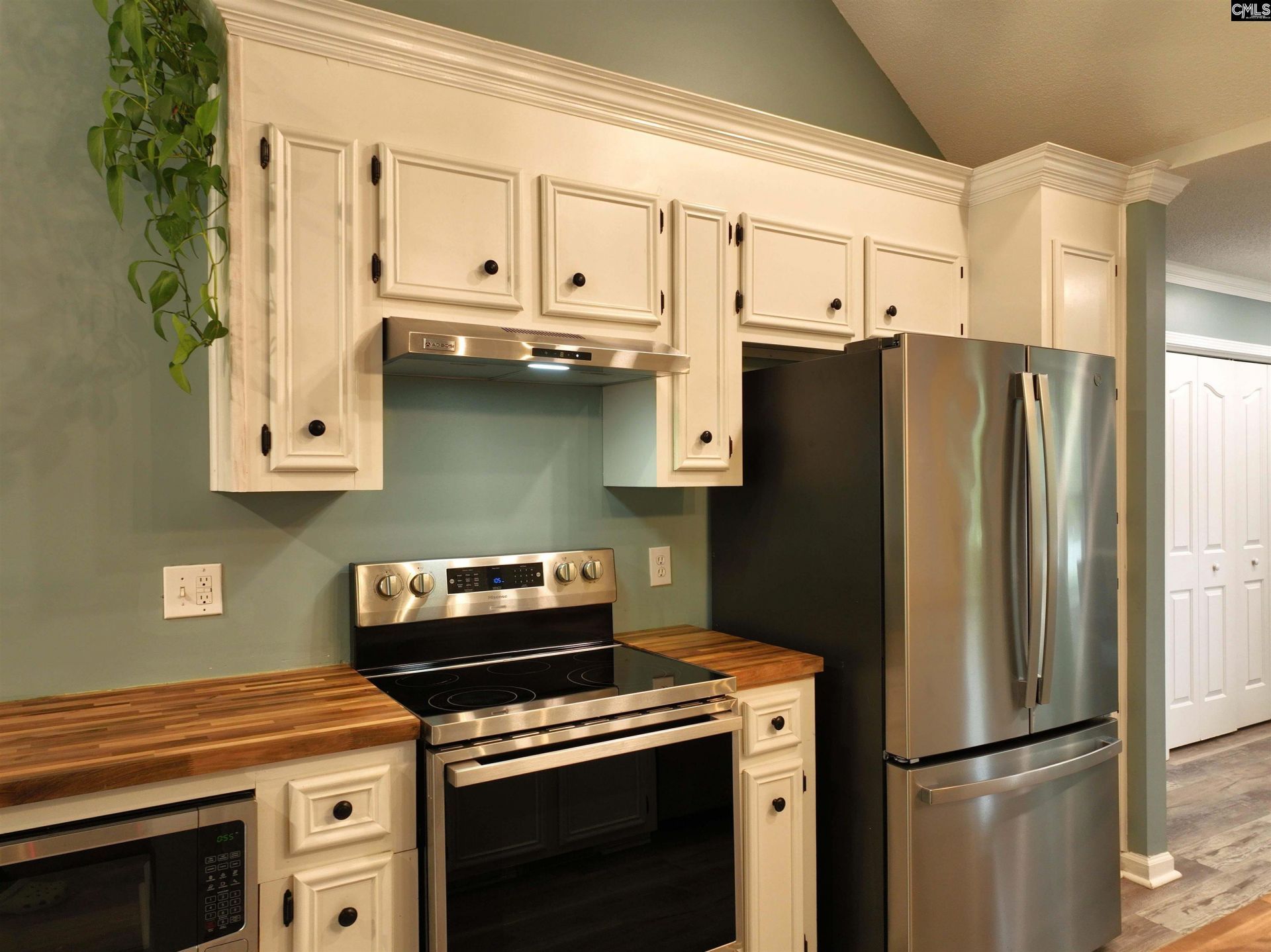 500 Whispering Winds Drive Photo 5