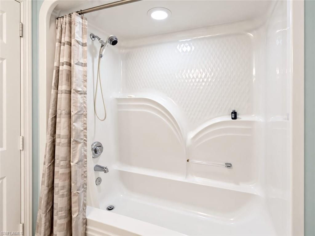 281 Gabriel Cir, Unit 6, Naples, FL 34104 Photo