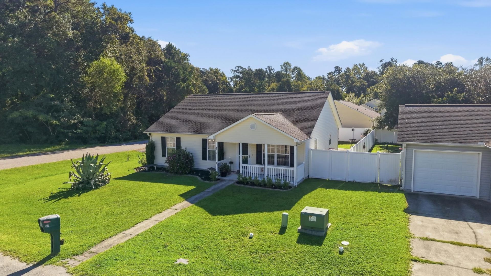 301 Sean River Rd. Photo 32