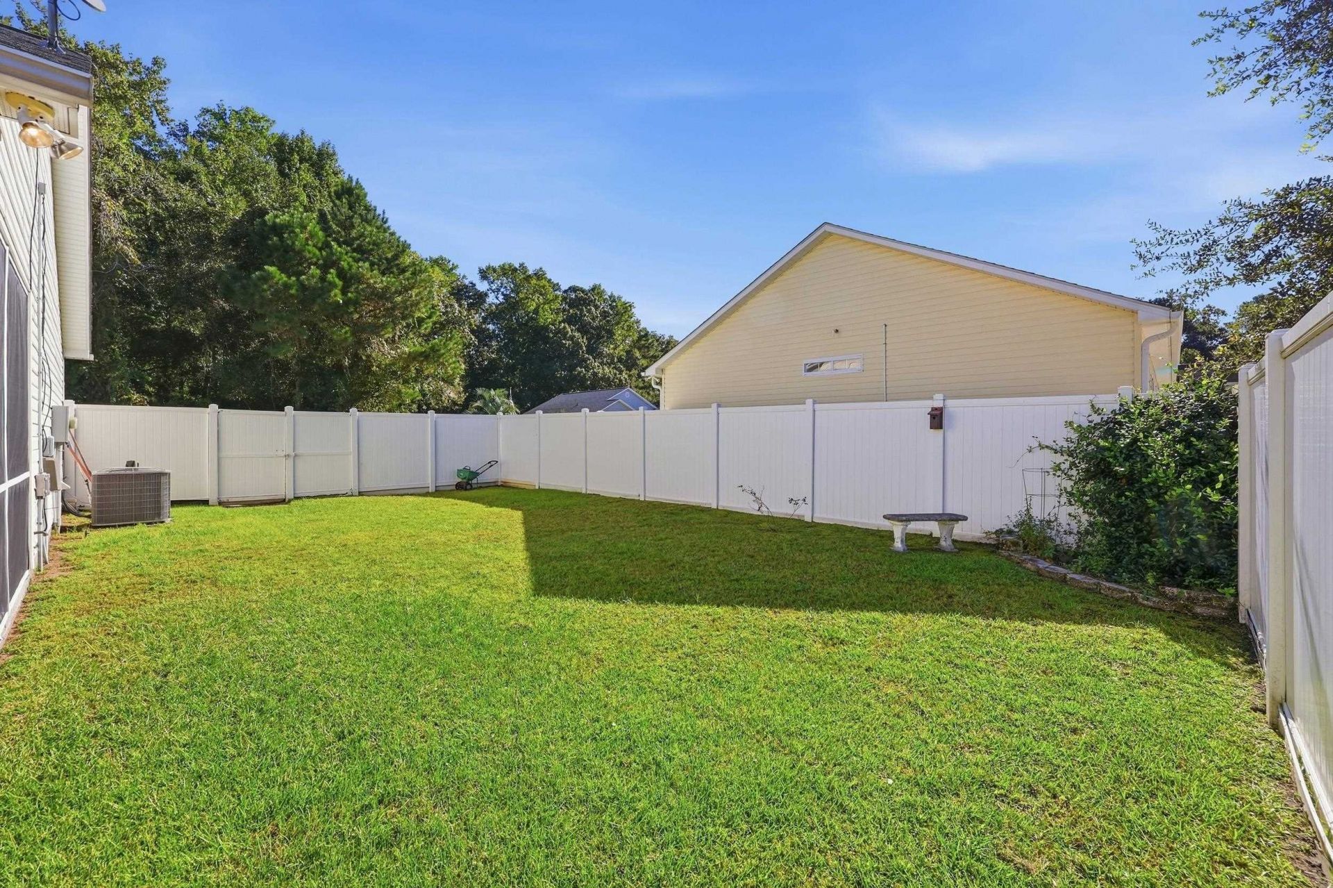 301 Sean River Rd. Photo 35
