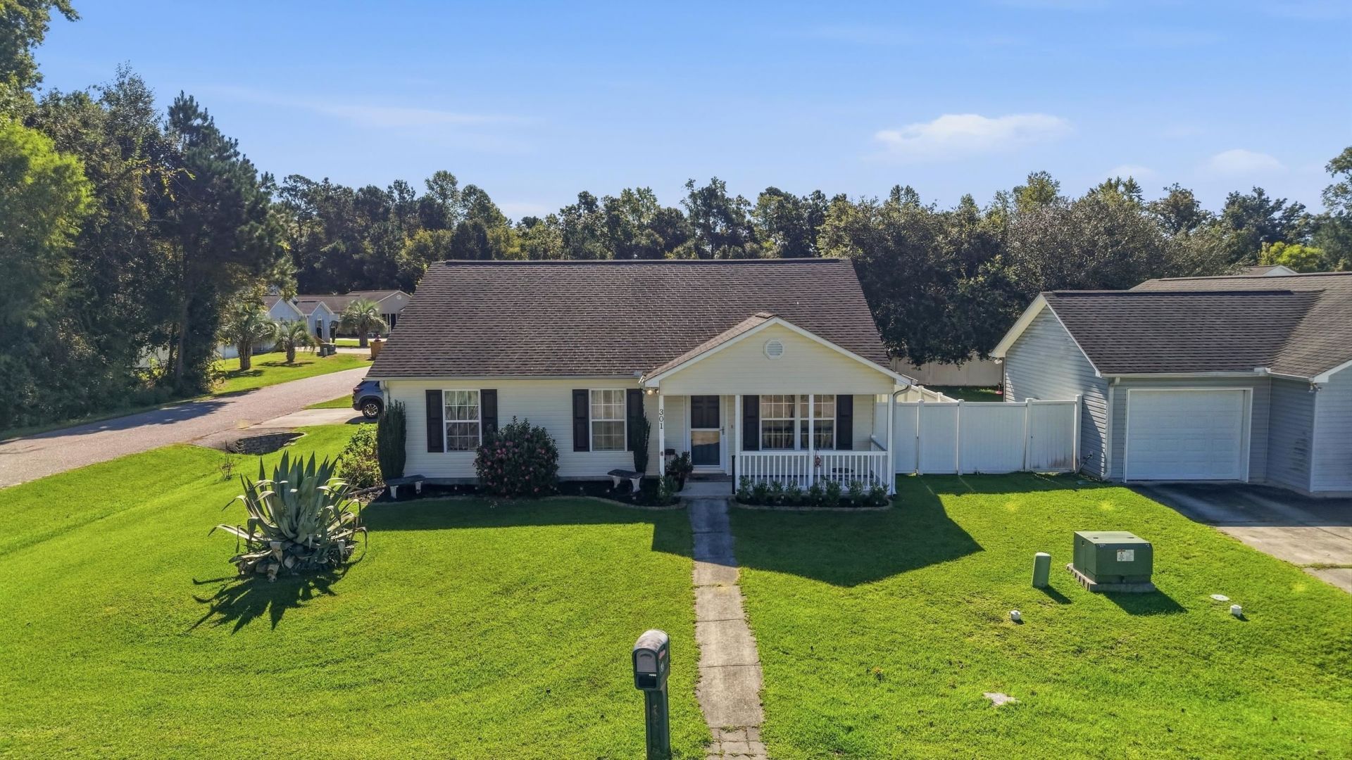 301 Sean River Rd. Photo 37