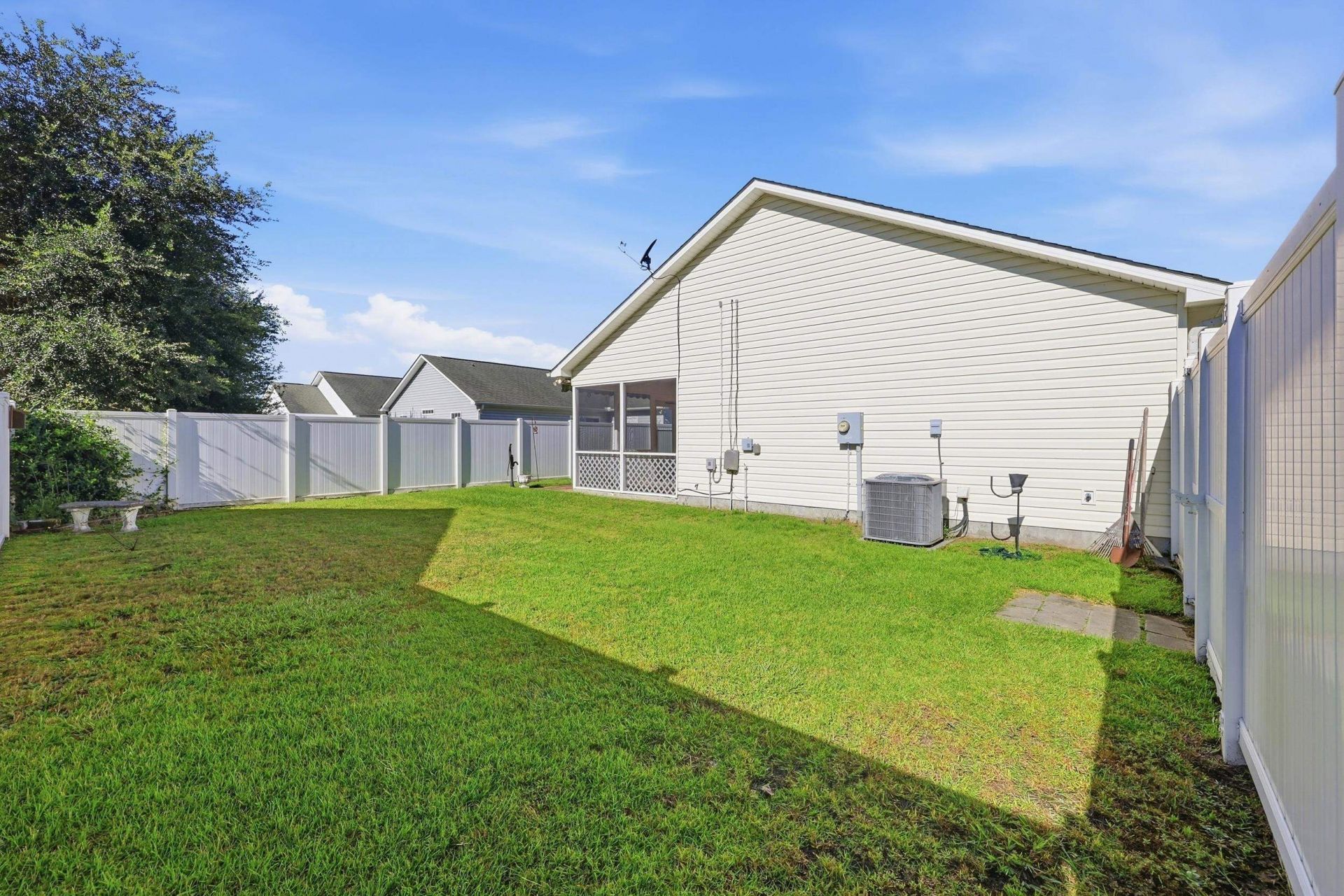 301 Sean River Rd. Photo 40