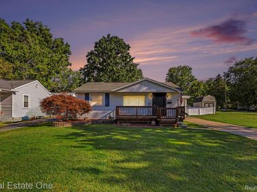 543 Atwater Street, Lake Orion Village, Mi 48362