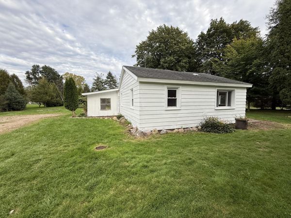 305 E Elizabeth Street, Albion, MI 49224