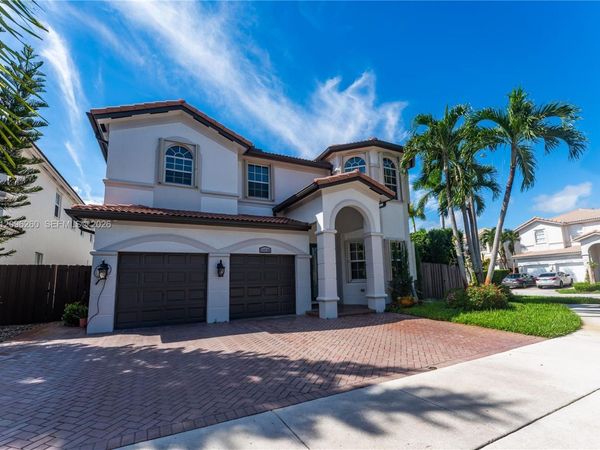 11530 NW 82nd Ter , Doral, FL 33178
