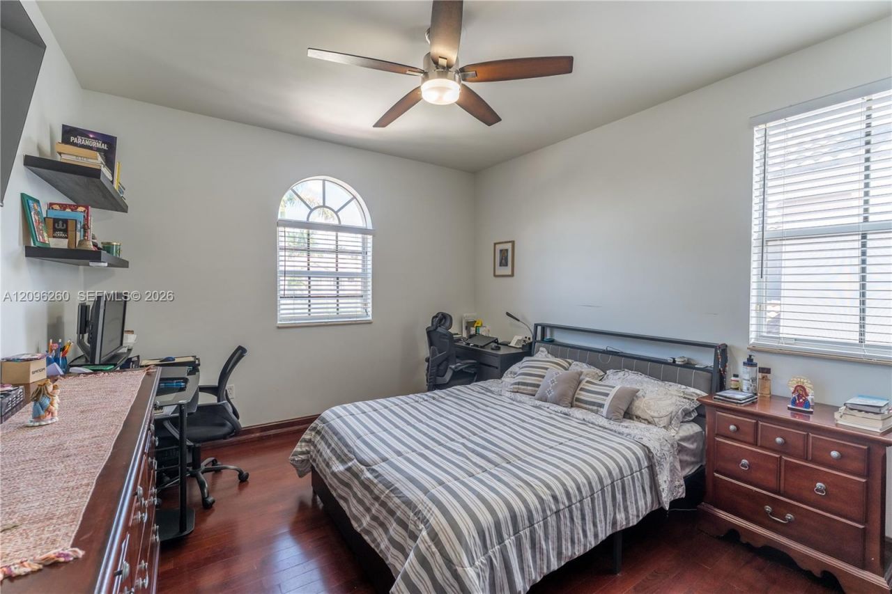 11530 NW 82nd Ter , Doral, FL 33178 Photo