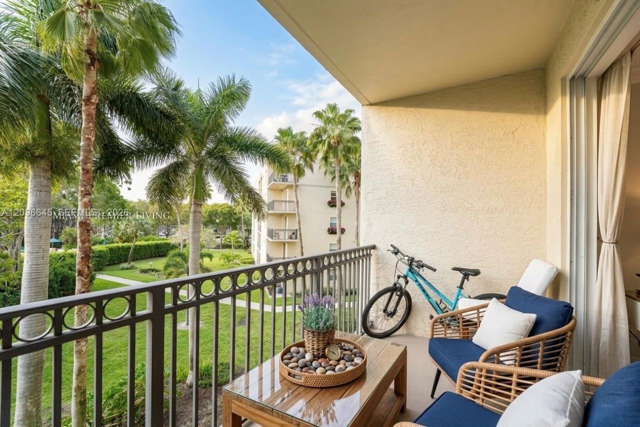 26 Royal Palm Way, Unit 304, Boca Raton, FL 33432 Photo