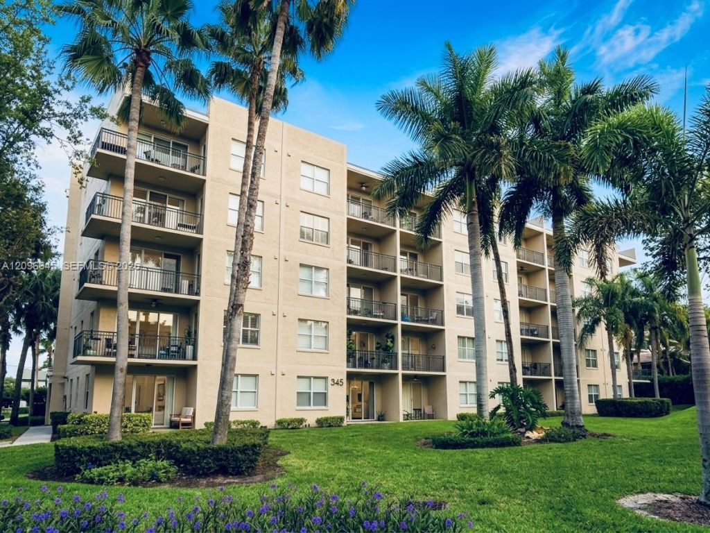 26 Royal Palm Way, Unit 304, Boca Raton, FL 33432 Photo