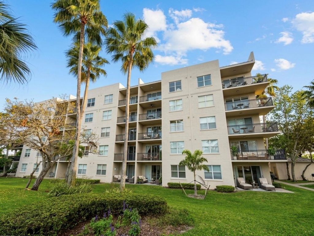 26 Royal Palm Way, Unit 304, Boca Raton, FL 33432 Photo