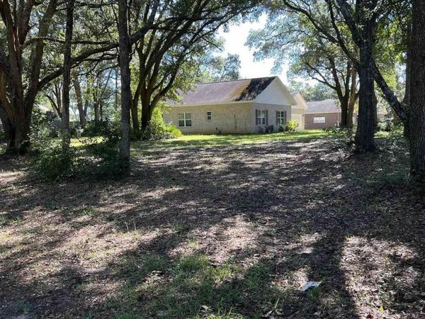 4582 Resmondo Ln, Pensacola, FL 32526