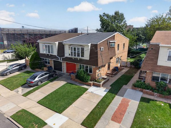 305 127th Street, College Point, NY 11356