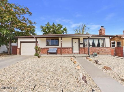 626 Prater Way, Sparks, NV 89431 Photo