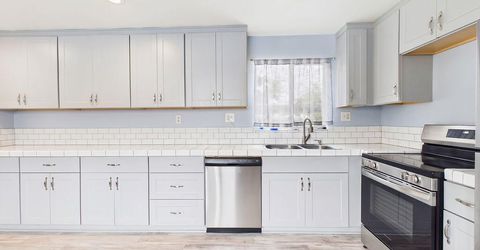 626 Prater Way, Sparks, NV 89431 Photo