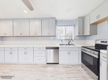 626 Prater Way, Sparks, NV 89431 Photo