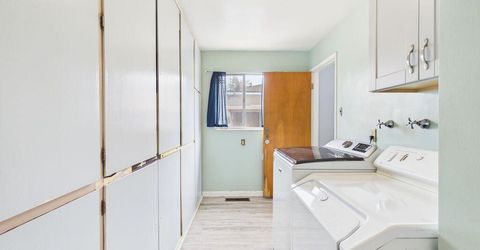 626 Prater Way, Sparks, NV 89431 Photo