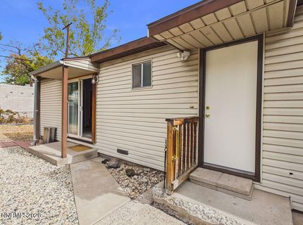 626 Prater Way, Sparks, NV 89431 Photo