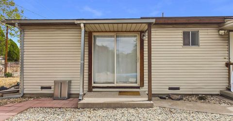 626 Prater Way, Sparks, NV 89431 Photo