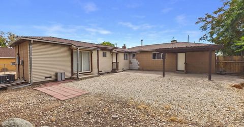 626 Prater Way, Sparks, NV 89431 Photo