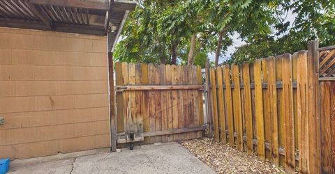 626 Prater Way, Sparks, NV 89431 Photo