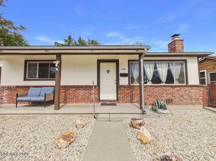 626 Prater Way, Sparks, NV 89431 Photo
