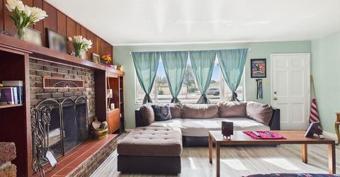 626 Prater Way, Sparks, NV 89431 Photo