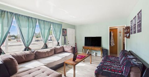 626 Prater Way, Sparks, NV 89431 Photo