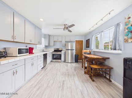 626 Prater Way, Sparks, NV 89431 Photo