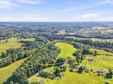 6204 Mount Zion Road, East Bernstadt, KY 40729
