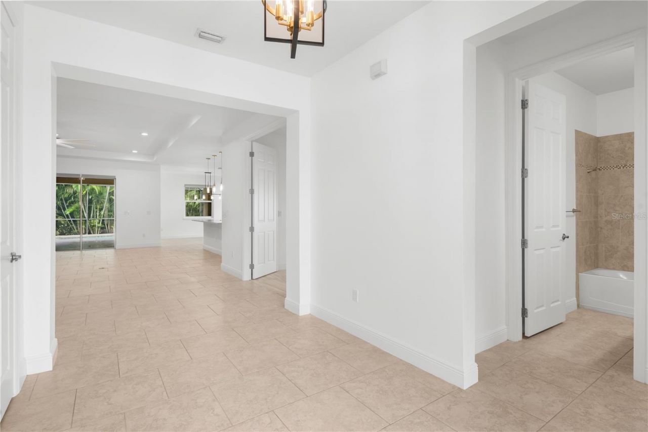 5790 Rock Dove Drive, Sarasota, FL 34241 Photo