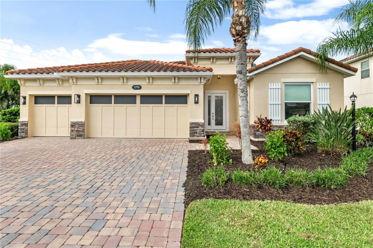 5790 Rock Dove Drive, Sarasota, FL 34241 Photo