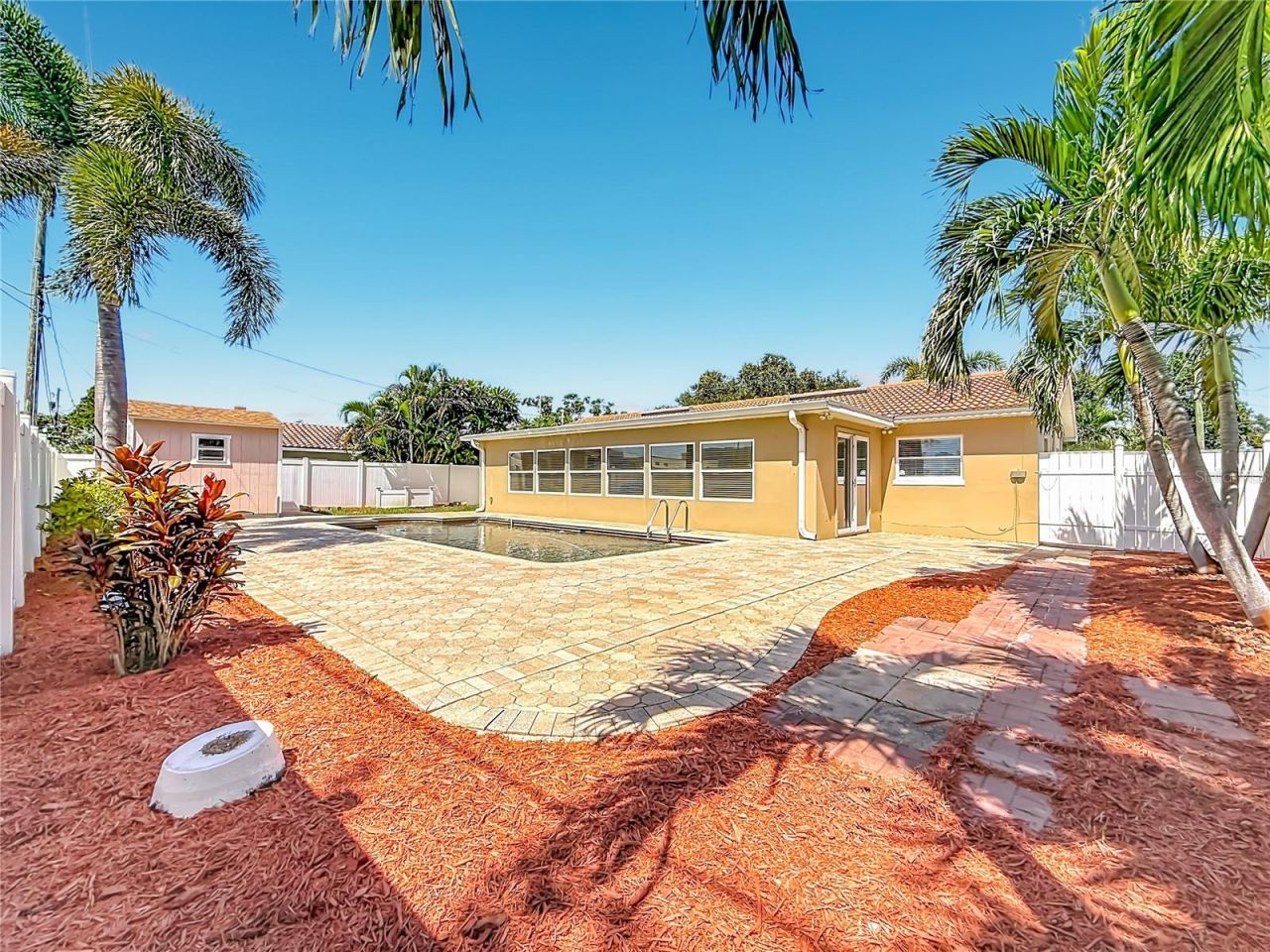 6414 24th Avenue N, Saint Petersburg, FL 33710 Photo