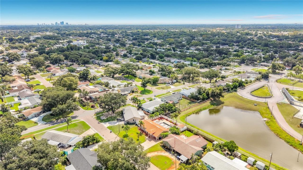 6414 24th Avenue N, Saint Petersburg, FL 33710 Photo