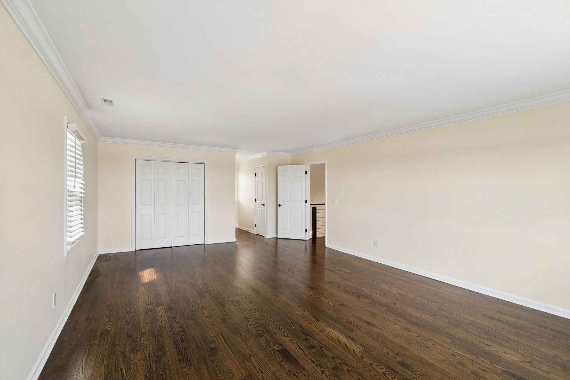 925 Shellmore Lane Photo 37