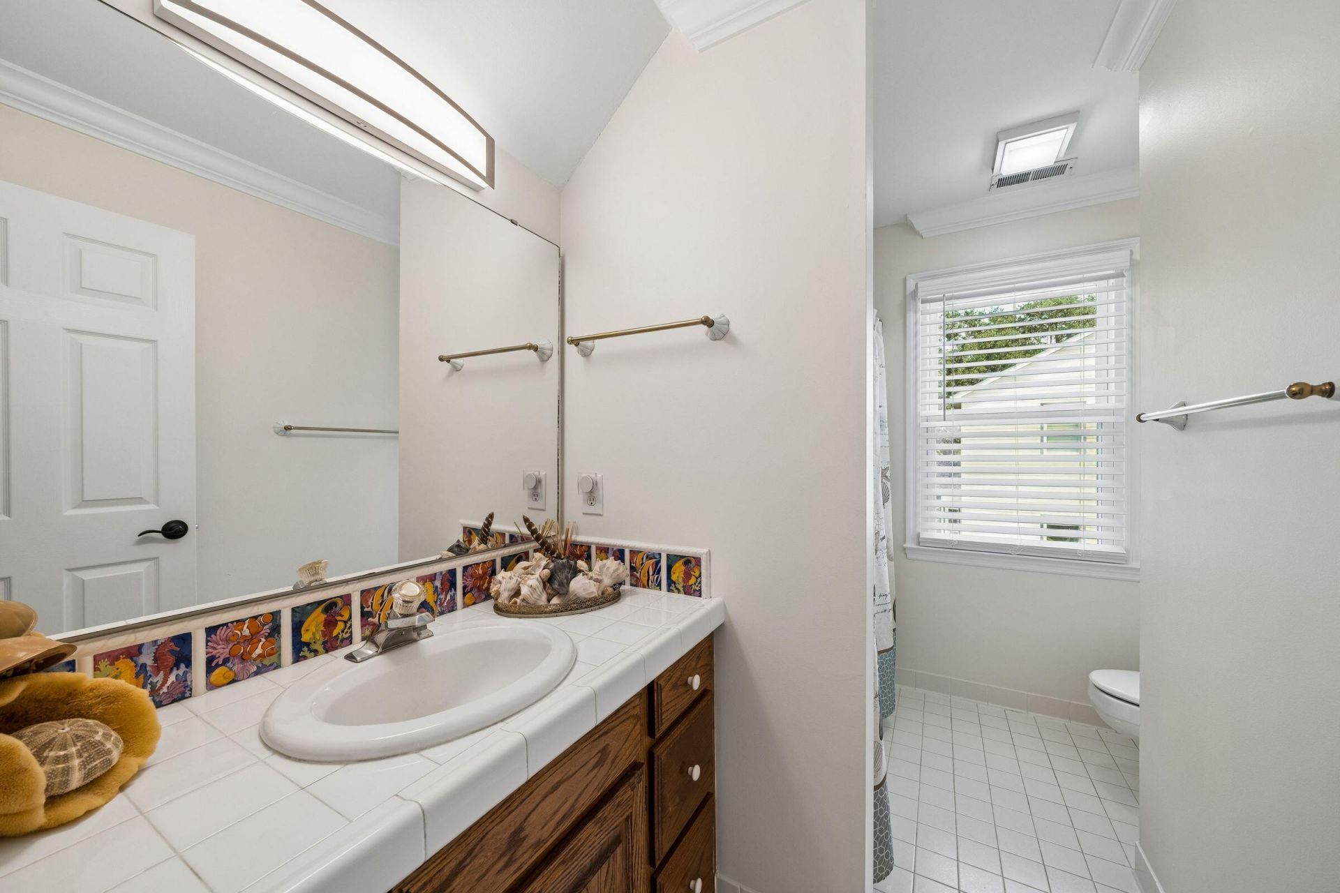 925 Shellmore Lane Photo 38
