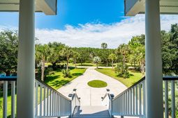 925 Shellmore Lane photo 4