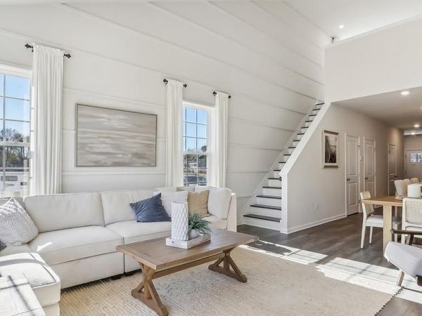 2 DENALI DRIVE, MONROEVILLE, NJ 08343