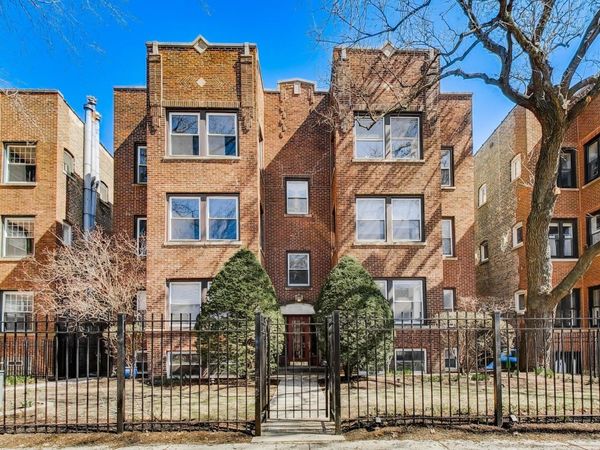 4411 N Beacon Street , Unit 1, Chicago, IL 60640