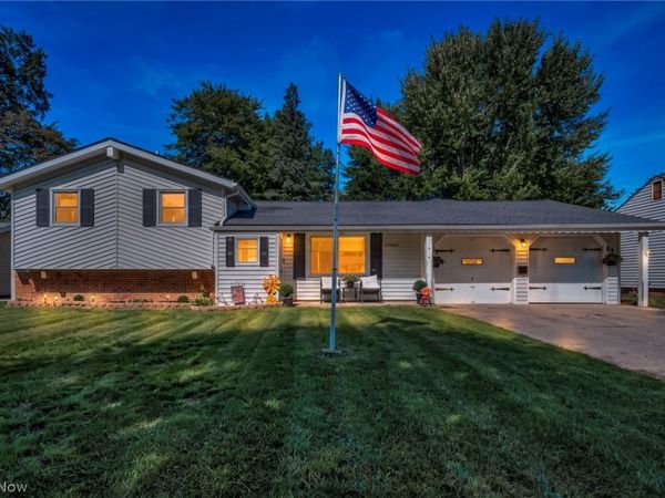 26940 Westwood Lane , Olmsted Twp, OH 44138