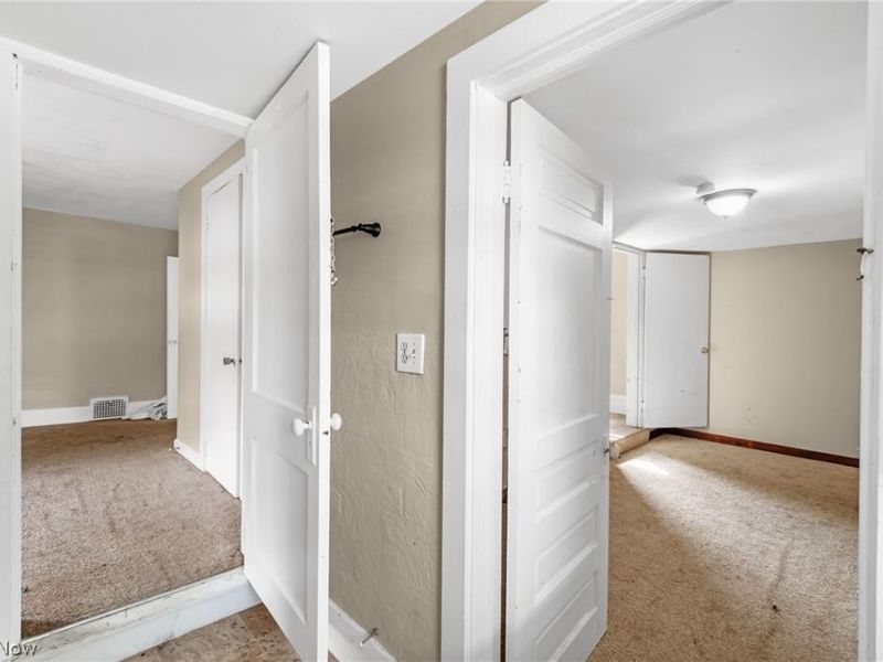 896 Huber Street, Akron, OH 44306 Photo 4