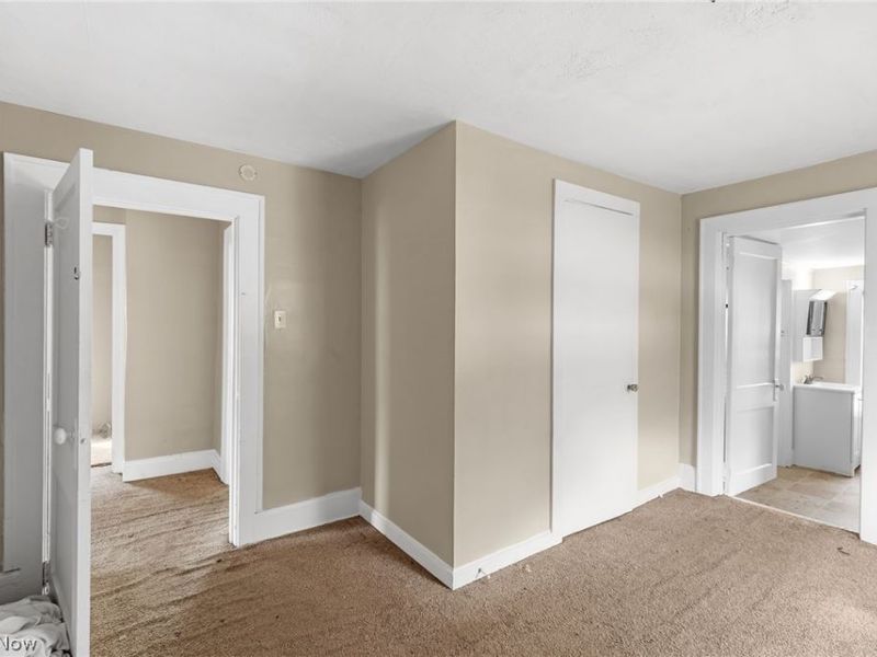 896 Huber Street, Akron, OH 44306 Photo 9