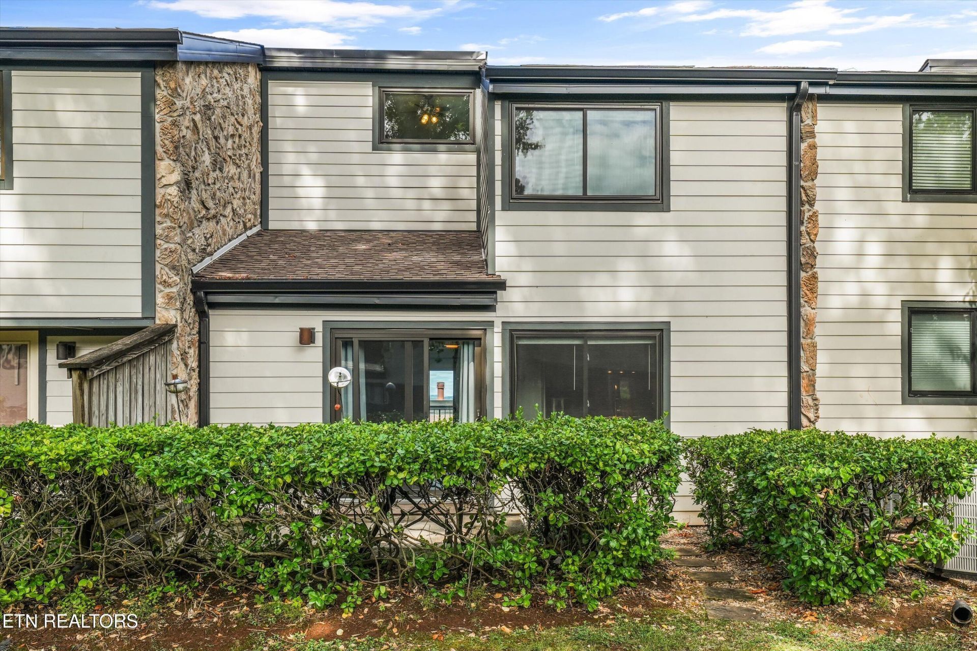 1930 Cherokee Bluff Drive, Knoxville, TN 37920 Main Photo