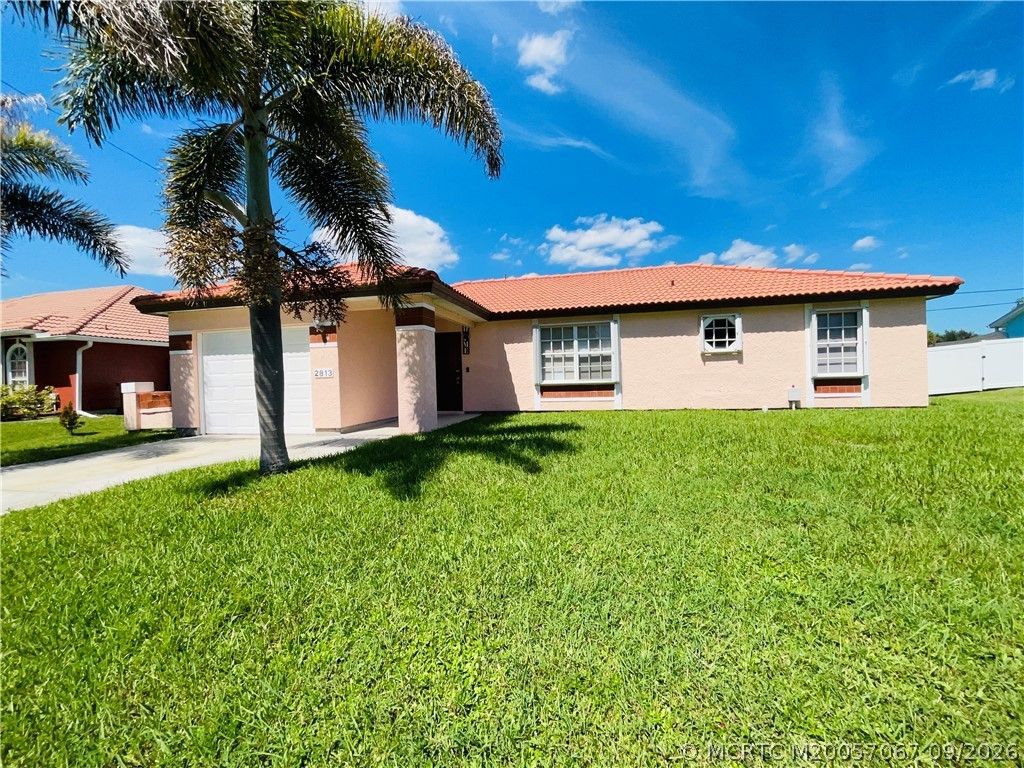 2813 SE Ironton Avenue, Port Saint Lucie, FL 34952 Photo