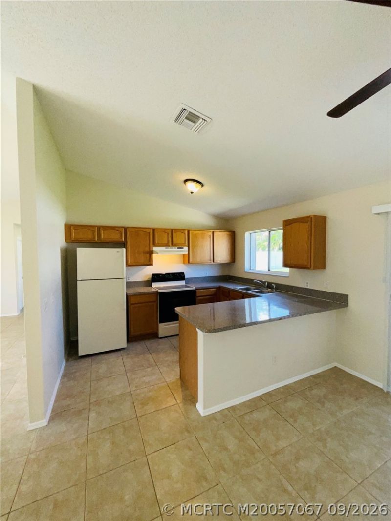 2813 SE Ironton Avenue, Port Saint Lucie, FL 34952 Photo