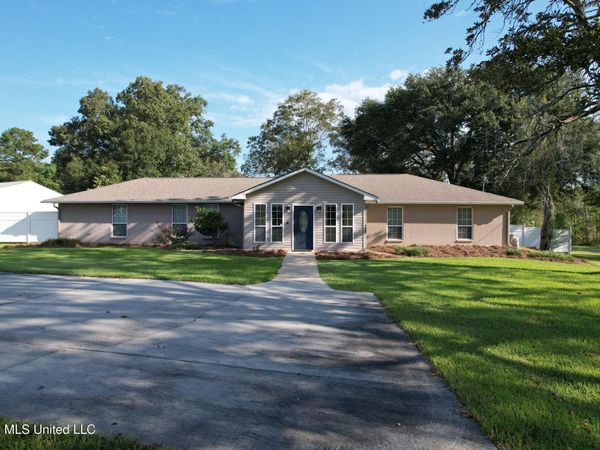 1113 Highway 98, McComb, MS 39648