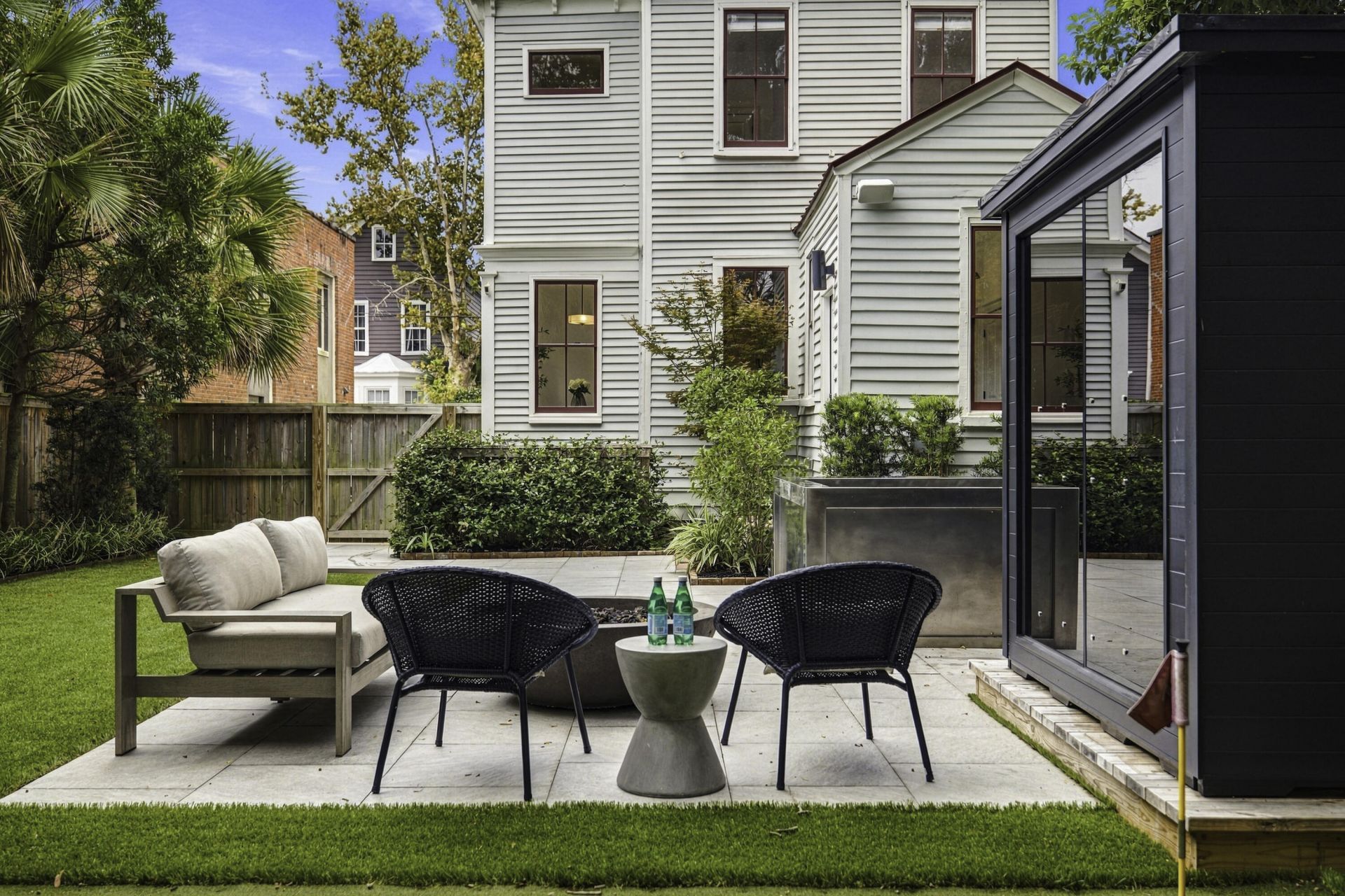4 Percy Street Photo 7